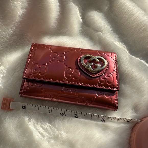 Gucci Red Embossed Leather Key Chain Holder - Picture 6 of 7